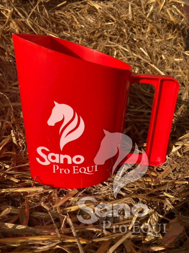 Sano ProEQUI odměrka na krmivo 1,5l