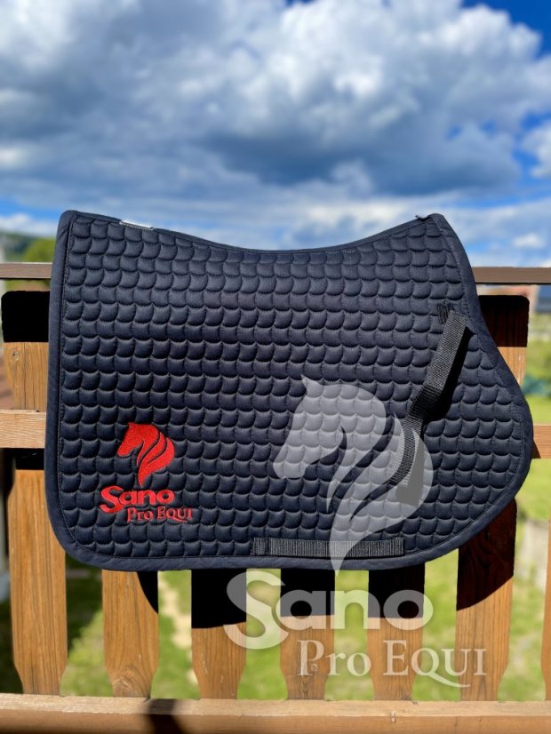Sano ProEQUI Podsedlová dečka skoková černá